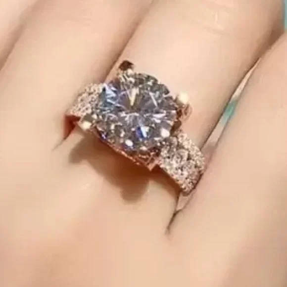 💍Crystal Pure Zircon Rose Gold Luxury Chunky Ring for Women, UNVN12256